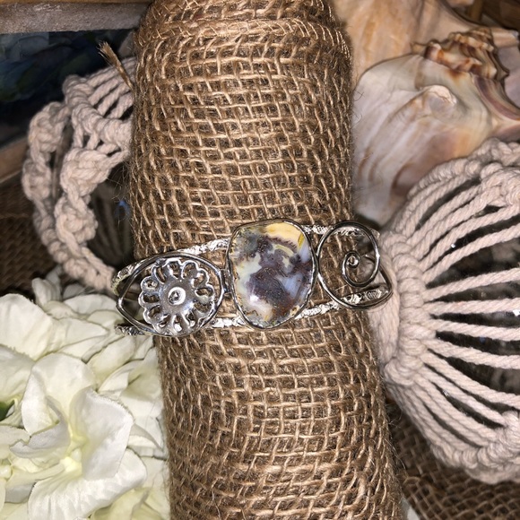Handmade Silver Druzy Geode Bracelet - Picture 7 of 7